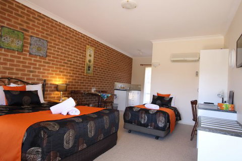 Top Of The Town Motor Inn Yackandandah - Nambucca Heads Accommodation 7