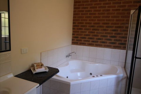 Top Of The Town Motor Inn Yackandandah - Nambucca Heads Accommodation 9