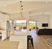 All Decked Out Lake Conjola - Nambucca Heads Accommodation