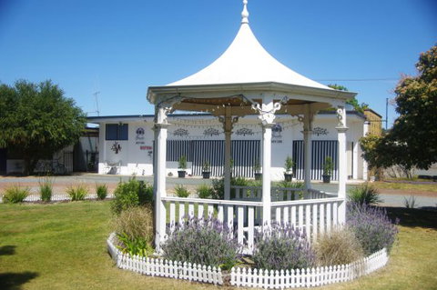 Gazebo Motor Inn - Nambucca Heads Accommodation 0