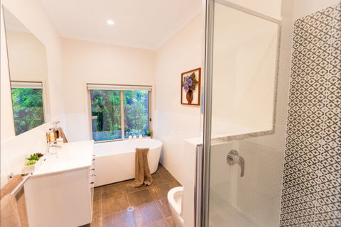 La Flotte - Nambucca Heads Accommodation 6