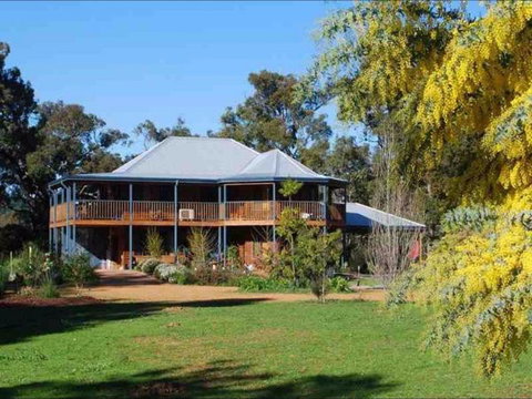 Riverwood Retreat - Nambucca Heads Accommodation 0
