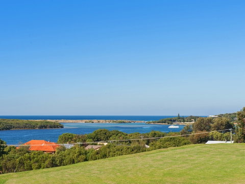 Augusta Hotel Motel - Nambucca Heads Accommodation 1