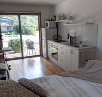 Lake's Folly Studio - Nambucca Heads Accommodation