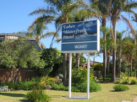 Lakes Waterfront Motel - Nambucca Heads Accommodation 1