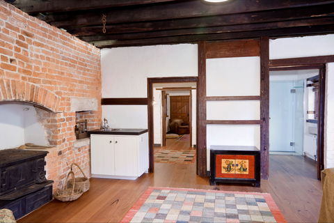 Vine Lodge Heritage Getaway - Nambucca Heads Accommodation 7