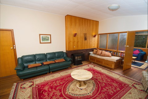 Waterside Accommodation - Derwent Hideaway - Nambucca Heads Accommodation 4