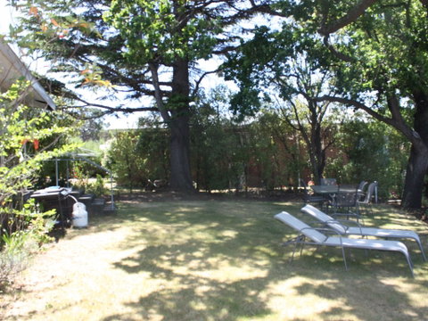 Waterside Accommodation - Derwent Hideaway - Nambucca Heads Accommodation 7