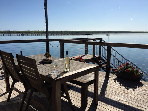Doi's Ocean Front Apartment - Nambucca Heads Accommodation 1