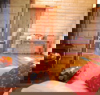 Lyrebird Cottages - Nambucca Heads Accommodation