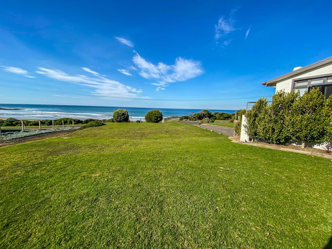 Mavi Beach House - Nambucca Heads Accommodation 4
