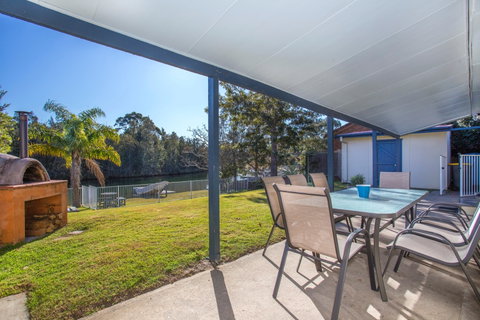 Waterfront Wonder At Lake Conjola - Nambucca Heads Accommodation 1