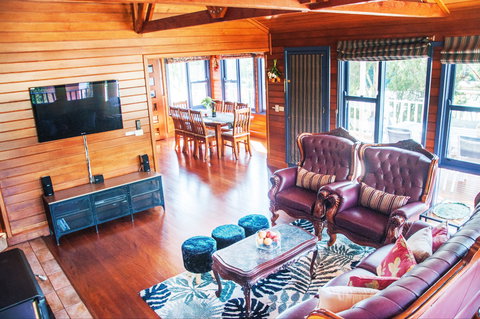 Artee House - Nambucca Heads Accommodation 2