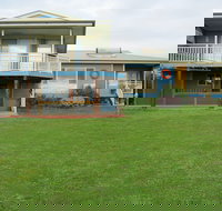 Baudins View Holiday House - Nambucca Heads Accommodation