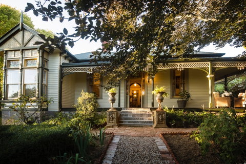 Holyrood House - Nambucca Heads Accommodation 0