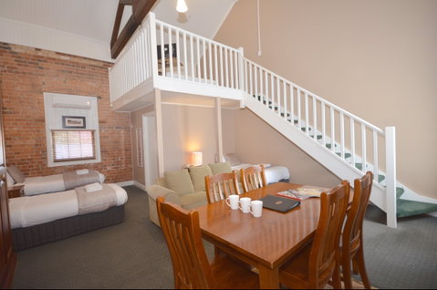 Central Springs Inn - Nambucca Heads Accommodation 2