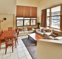 Tomarlin Views 1