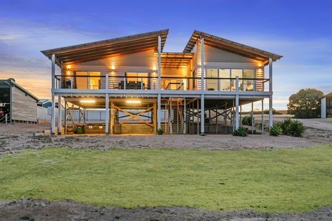 Sceale Bay Seaview Escape - Nambucca Heads Accommodation 0