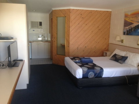 Cunningham Shore Motel - Nambucca Heads Accommodation 1