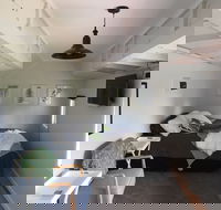 Miners Ridge Vineyard Railway Carriage BB - Nambucca Heads Accommodation