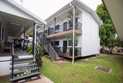 Palm Island Motel - Nambucca Heads Accommodation 2