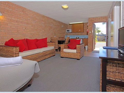 The Lodge Broulee - Nambucca Heads Accommodation 2