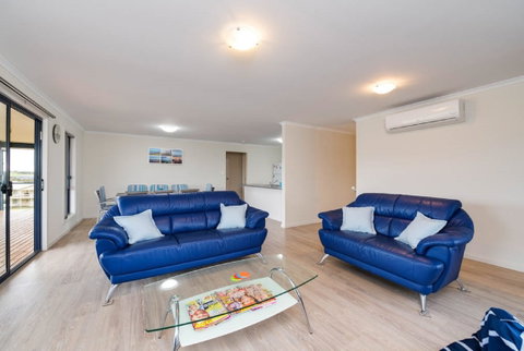 Hayborough Haven 3 - 3 Fifth Avenue - Hayborough - Nambucca Heads Accommodation 2