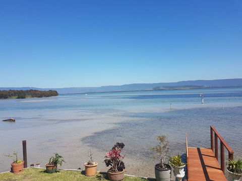 Jettys By The Lake - Nambucca Heads Accommodation 1