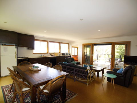 Kookaburra Dreaming - Nambucca Heads Accommodation 1