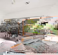 Newcastle Executive Homes - Cooks Hill Cottage - Nambucca Heads Accommodation