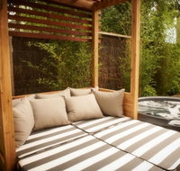 Lake House - Nambucca Heads Accommodation