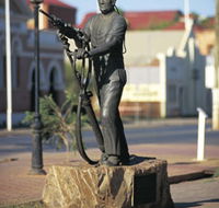 Miners Monument - Nambucca Heads Accommodation
