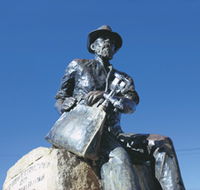 Paddy Hannans Statue - Nambucca Heads Accommodation