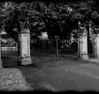 Toowong Cemetery - Nambucca Heads Accommodation