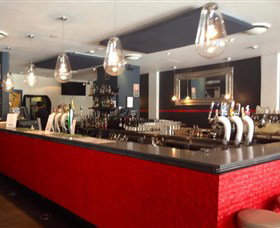 The White Horse Hotel - Nambucca Heads Accommodation 0