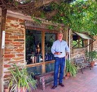 Stephen John Wines - Nambucca Heads Accommodation