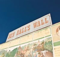 Ben Hall Wall - Nambucca Heads Accommodation