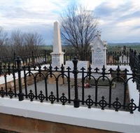 Hamilton Humes Grave - Nambucca Heads Accommodation
