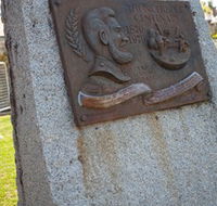 Thunderbolt's Statue and Constable Walker Memorial - Nambucca Heads Accommodation