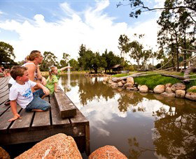Savannah Visitor Plaza, Taronga Western Plains Zoo Dubbo - Nambucca Heads Accommodation 7