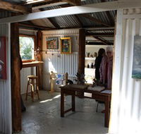 Tin Shed Gallery - Nambucca Heads Accommodation