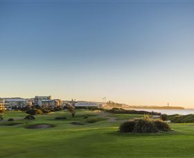 Wollongong Golf Club - Nambucca Heads Accommodation 3
