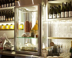 East Coast Lounge - Nambucca Heads Accommodation 0