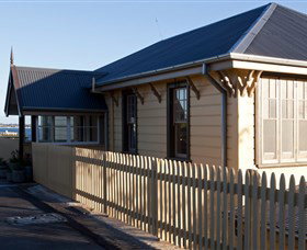 East Coast Lounge - Nambucca Heads Accommodation 2