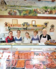 Mentges Master Meats - Nambucca Heads Accommodation 0