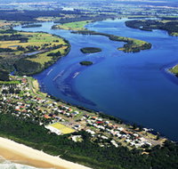 Manning Point Beach - Nambucca Heads Accommodation