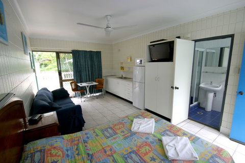 Tropical Palms Inn - Nambucca Heads Accommodation 1