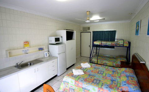 Tropical Palms Inn - Nambucca Heads Accommodation 2