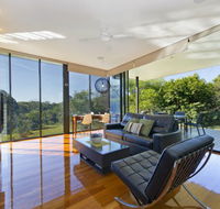 Glass On Glasshouse - Nambucca Heads Accommodation