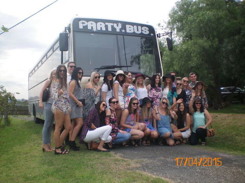 R & R Bus And Leisure Hire - Nambucca Heads Accommodation 1